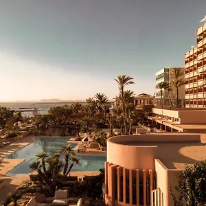 https://hotel-bikini-island-mountain-es-trenc-adults-only.balearic-islands.net